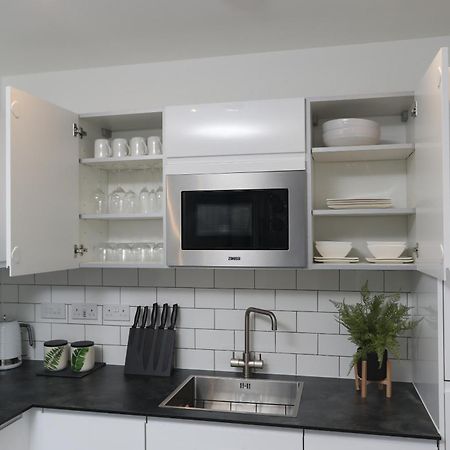 Luxury Apartments In Central Watford Watford  Exteriör bild
