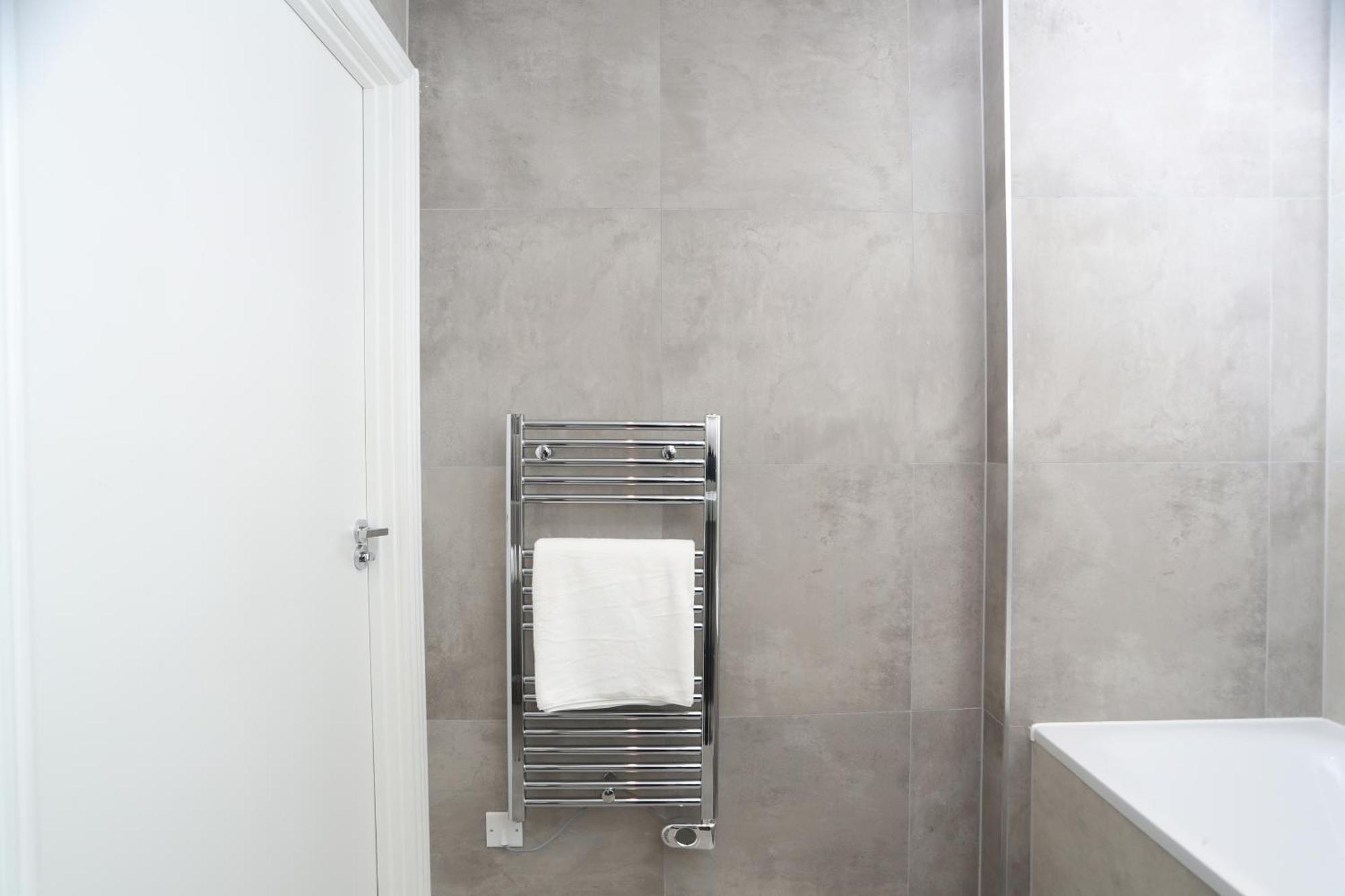 Luxury Apartments In Central Watford Watford  Exteriör bild